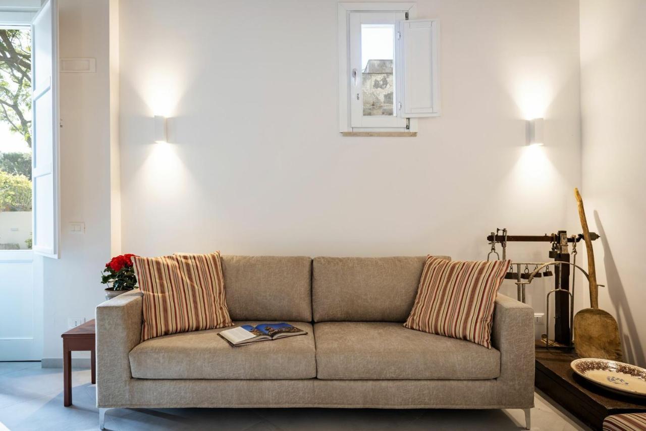 Villa Angelina - Charming Rooms & Apartments Trapani Eksteriør billede
