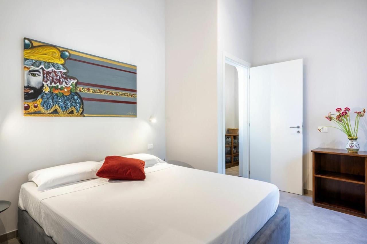 Villa Angelina - Charming Rooms & Apartments Trapani Eksteriør billede